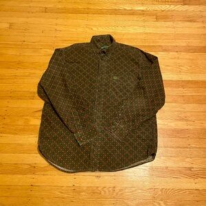 Vintage, men’s patterned shirt, 100% cotton. Dark green & wine. Size L.